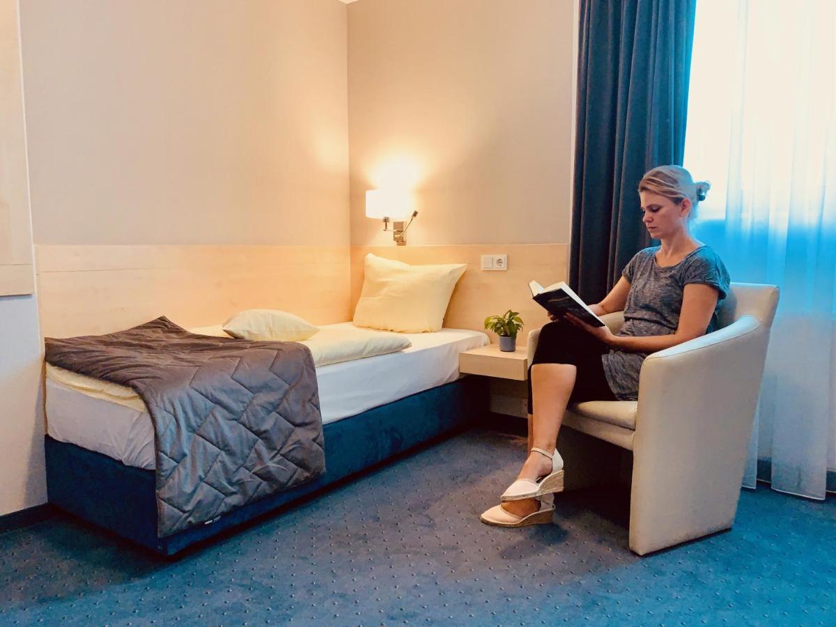 Hotel Restaurant Molitor Bad Homburg vor der Höhe Eksteriør billede