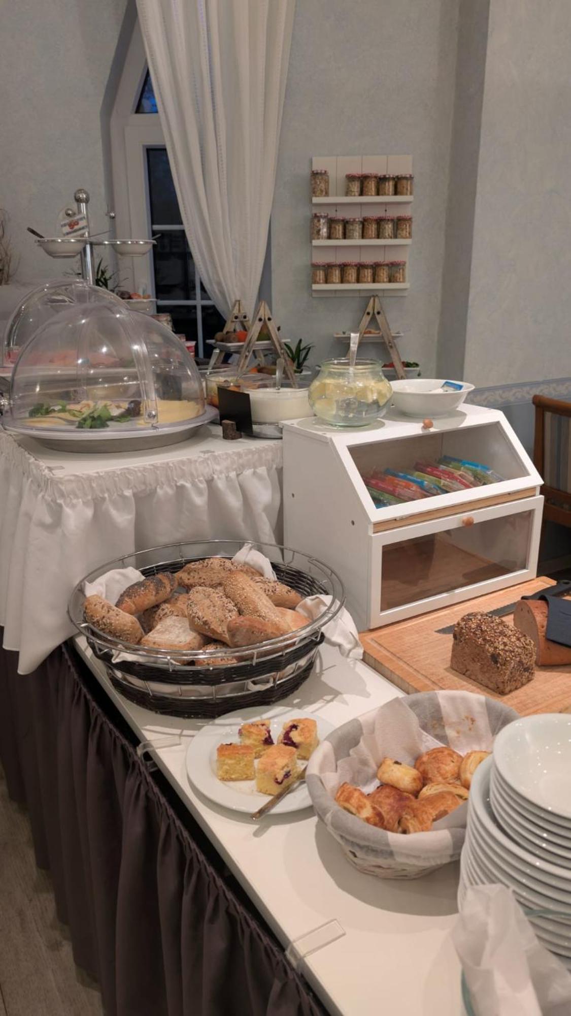 Hotel Restaurant Molitor Bad Homburg vor der Höhe Eksteriør billede